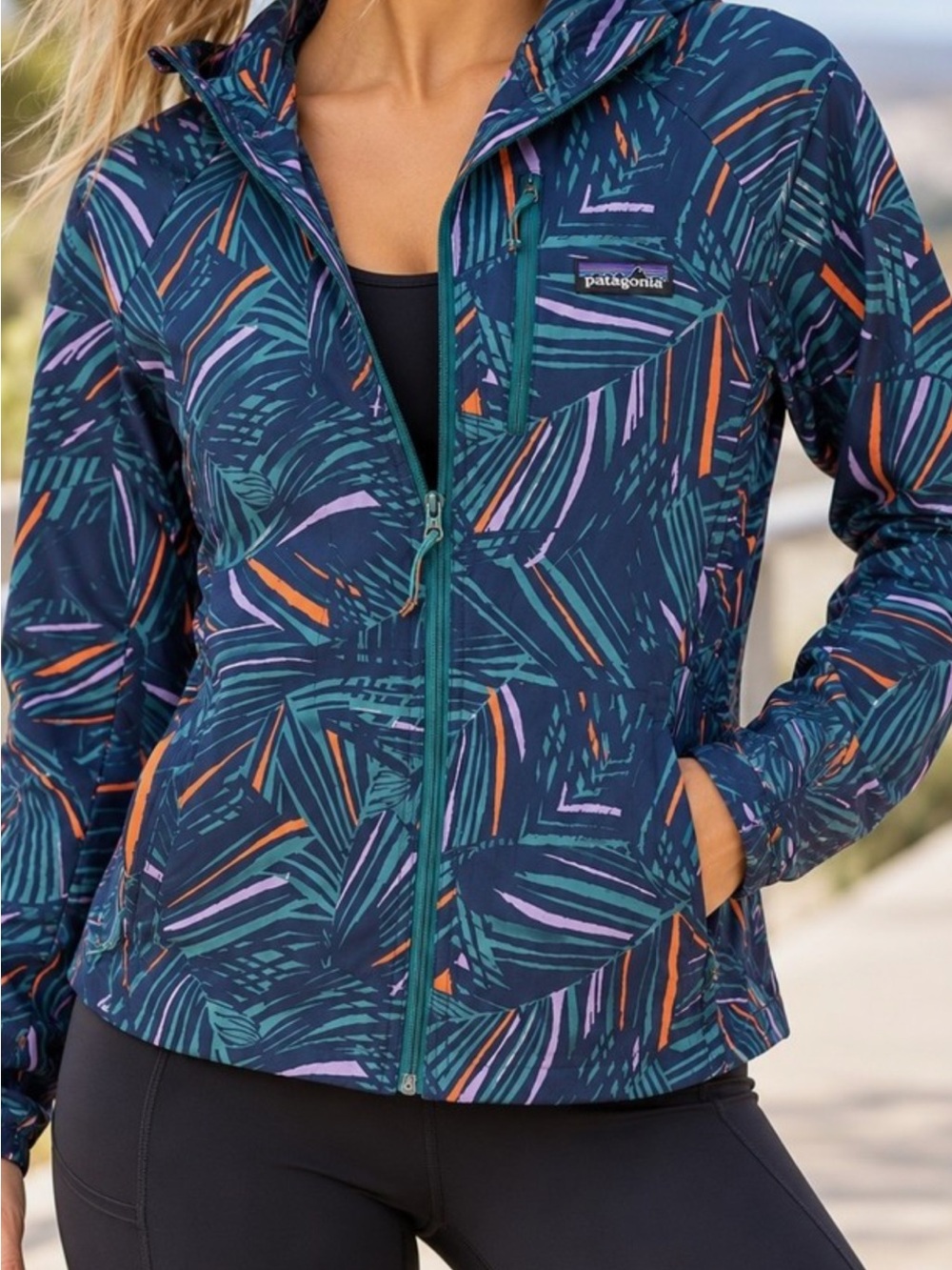 Patagonia Houdini Women's Teal Palm-Print Utility Jacket